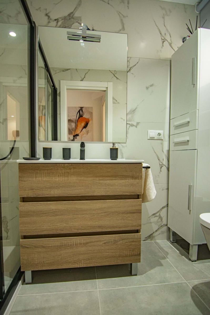 2 bedroom Apartment for sale in Marbella - € 370,000 (Ref: 9314642)