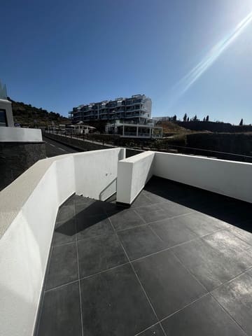 4 bedroom Apartment for sale in Mijas with garage - € 475,000 (Ref: 9315228)
