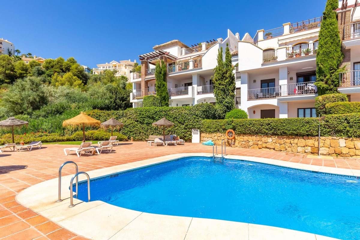 Apartamento de 2 habitaciones en Marbella en venta con piscina garaje - 420.000 € (Ref: 9319540)