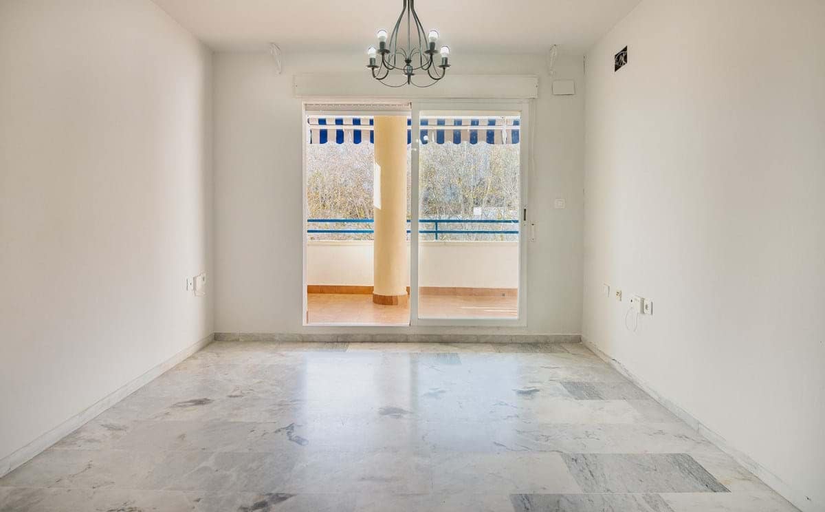 2 soveværelse Lejlighed til salg i Marbella med swimmingpool - € 334.000 (Ref: 9319693)