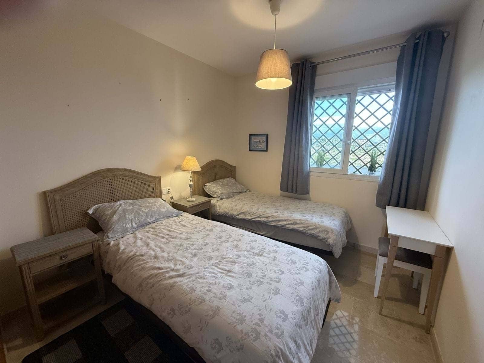 3 soveværelse Lejlighed til salg i Manilva med swimmingpool garage - € 365.000 (Ref: 9320039)