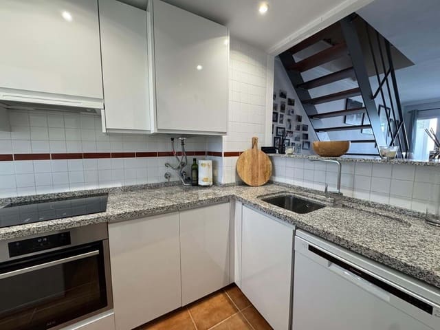 3 sypialnia Apartament na sprzedaż w Manilva z basenem garażem - 365 000 € (Ref: 9320039)