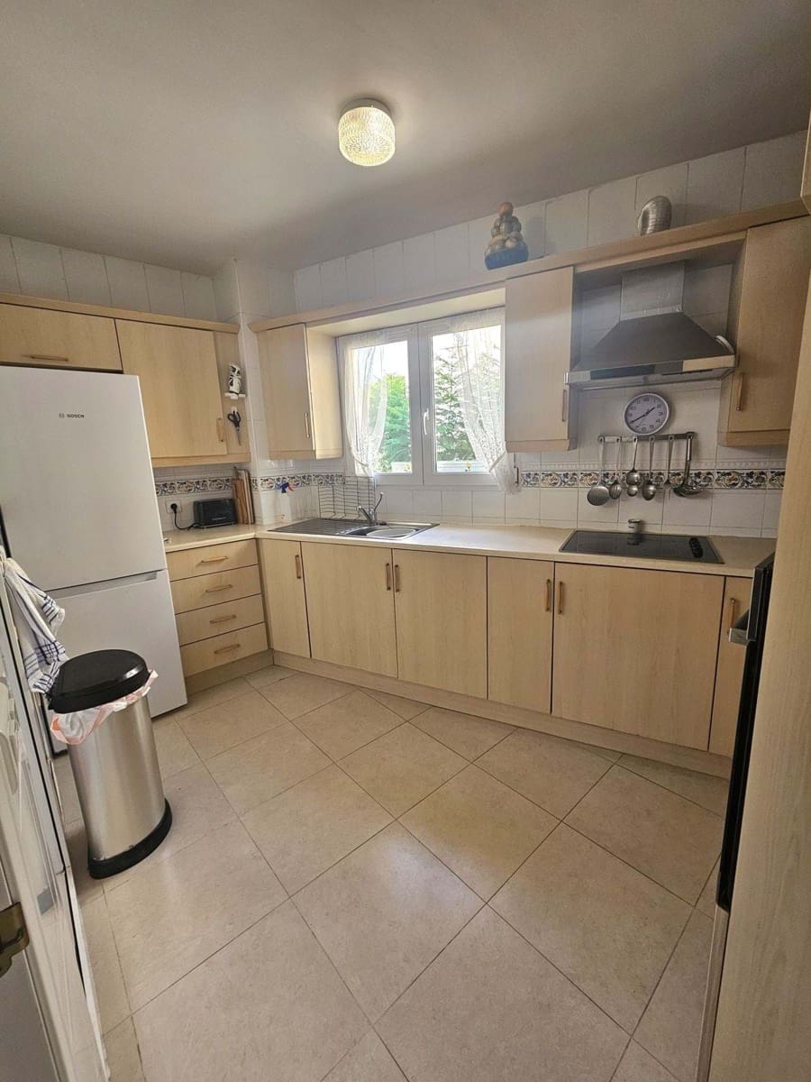 2 bedroom Apartment for sale in Mijas with pool garage - € 287,500 (Ref: 9320040)