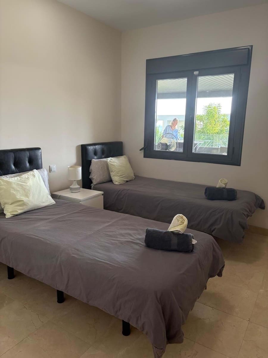 2 bedroom Apartment for sale in Marbella with pool garage - € 465,000 (Ref: 9320041)