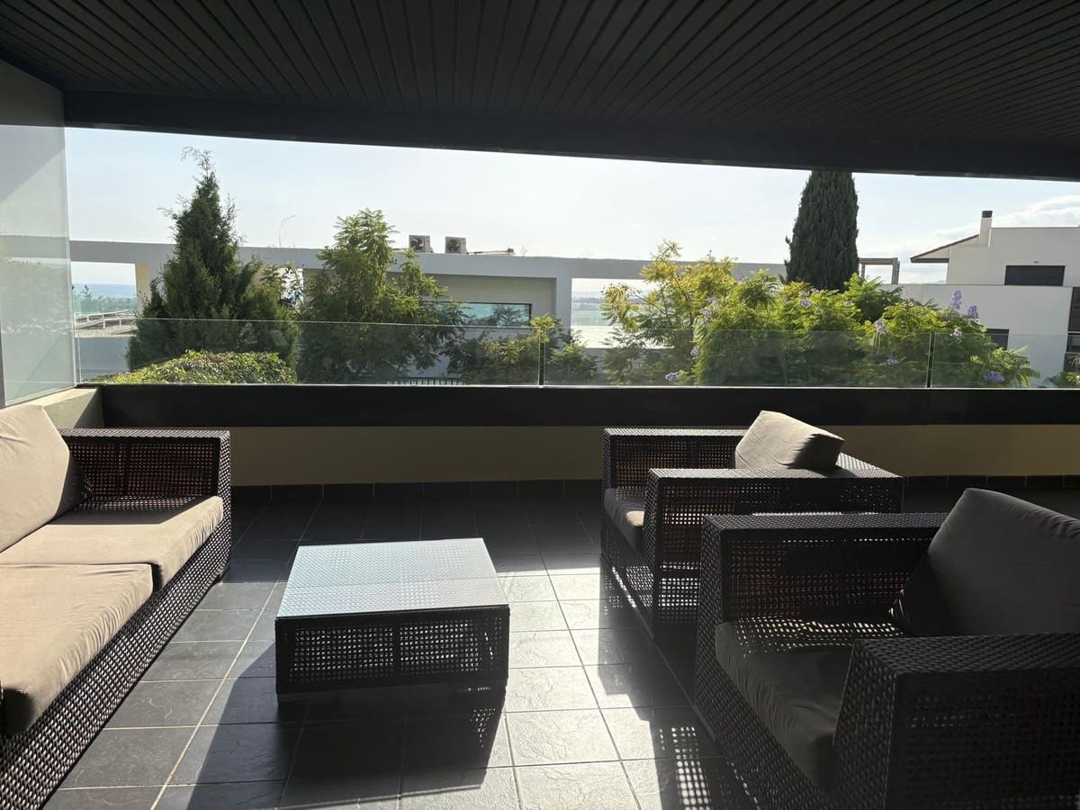 2 bedroom Apartment for sale in Marbella with pool garage - € 465,000 (Ref: 9320041)