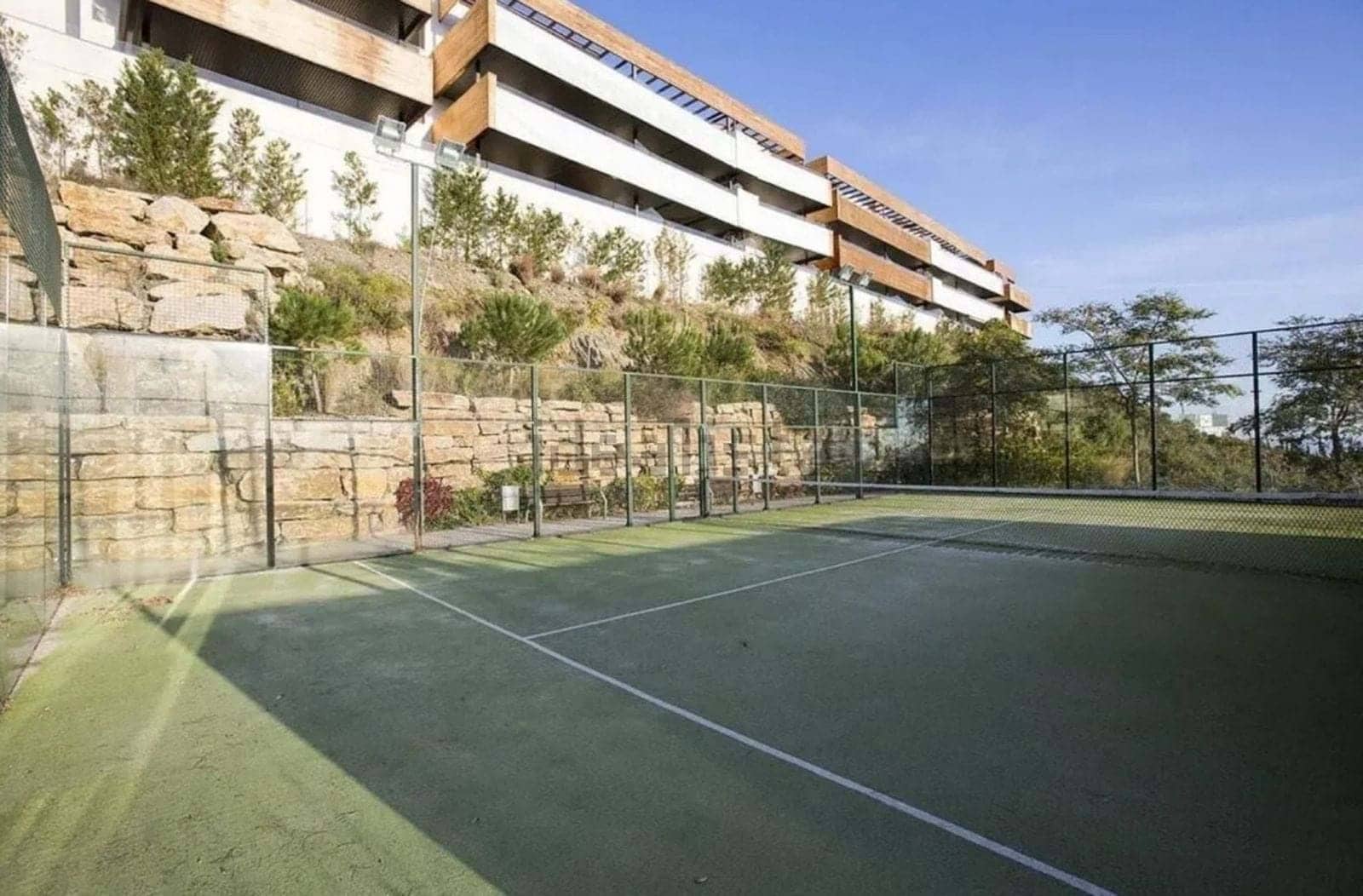 2 bedroom Apartment for sale in Marbella with pool garage - € 465,000 (Ref: 9320041)