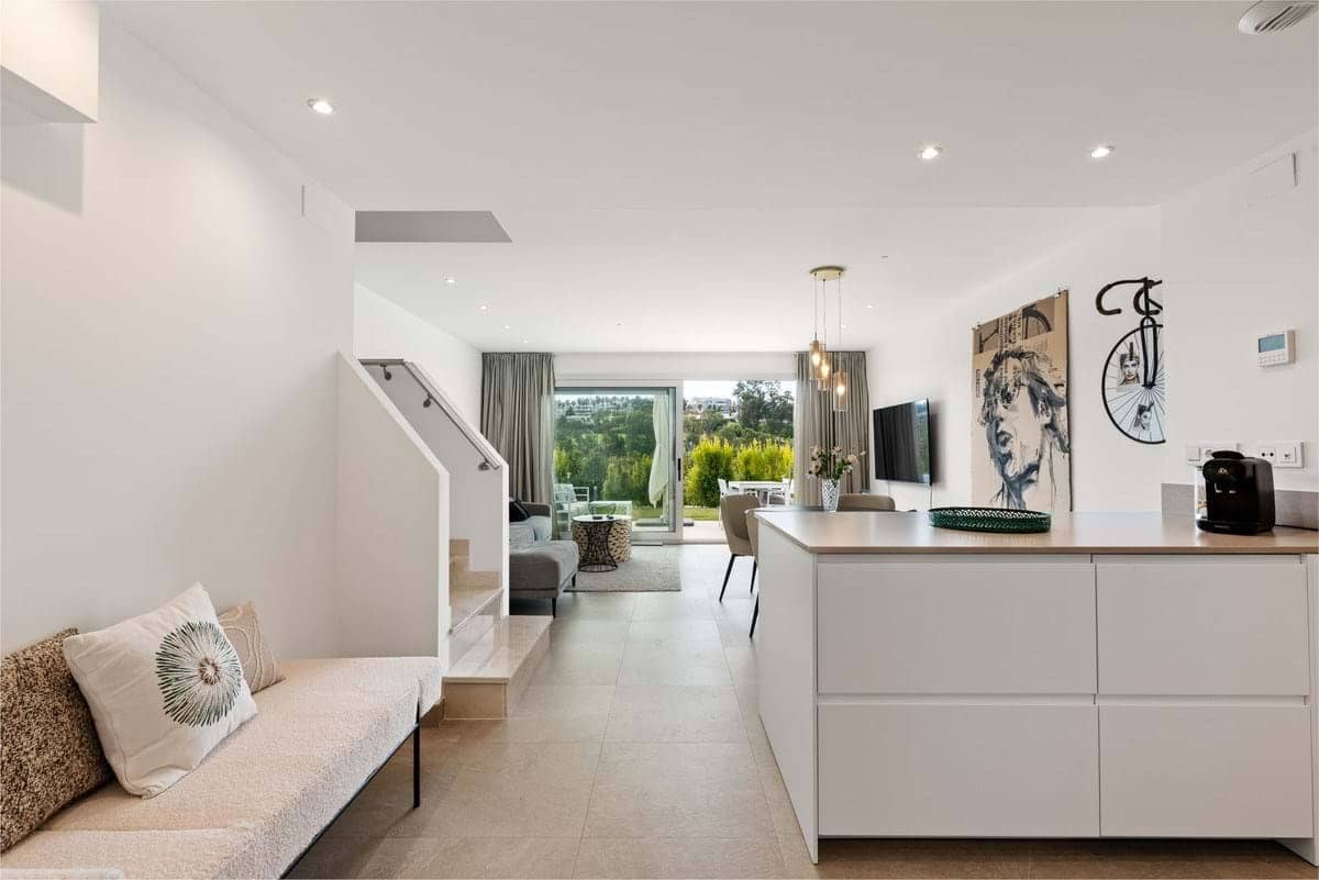 Casa de 3 habitaciones en Estepona en venta con piscina garaje - 460.000 € (Ref: 9320042)