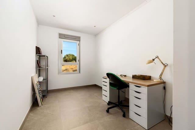 Casa de 3 habitaciones en Estepona en venta con piscina garaje - 460.000 € (Ref: 9320042)