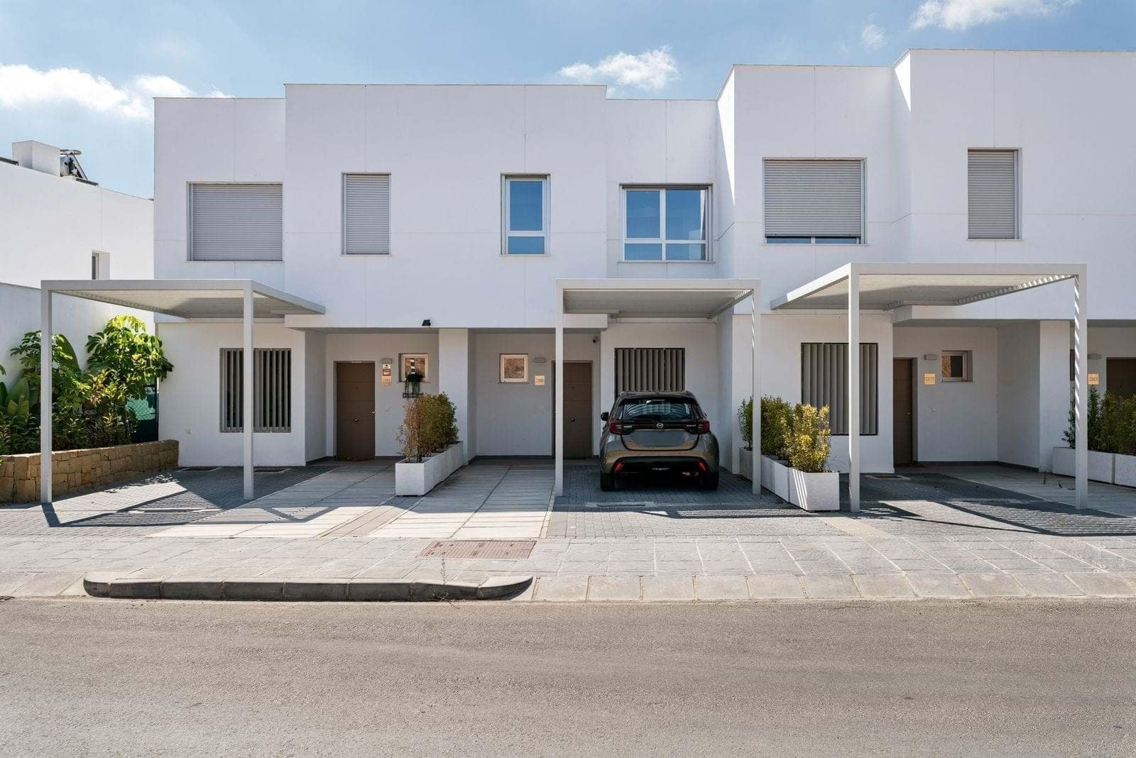 Casa de 3 habitaciones en Estepona en venta con piscina garaje - 460.000 € (Ref: 9320042)