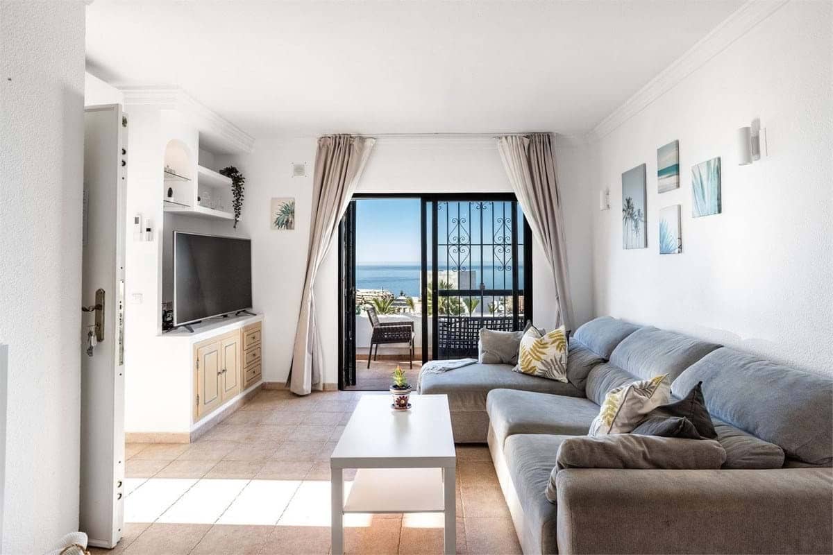 Apartamento de 2 habitaciones en Mijas en venta con piscina garaje - 315.000 € (Ref: 9320043)
