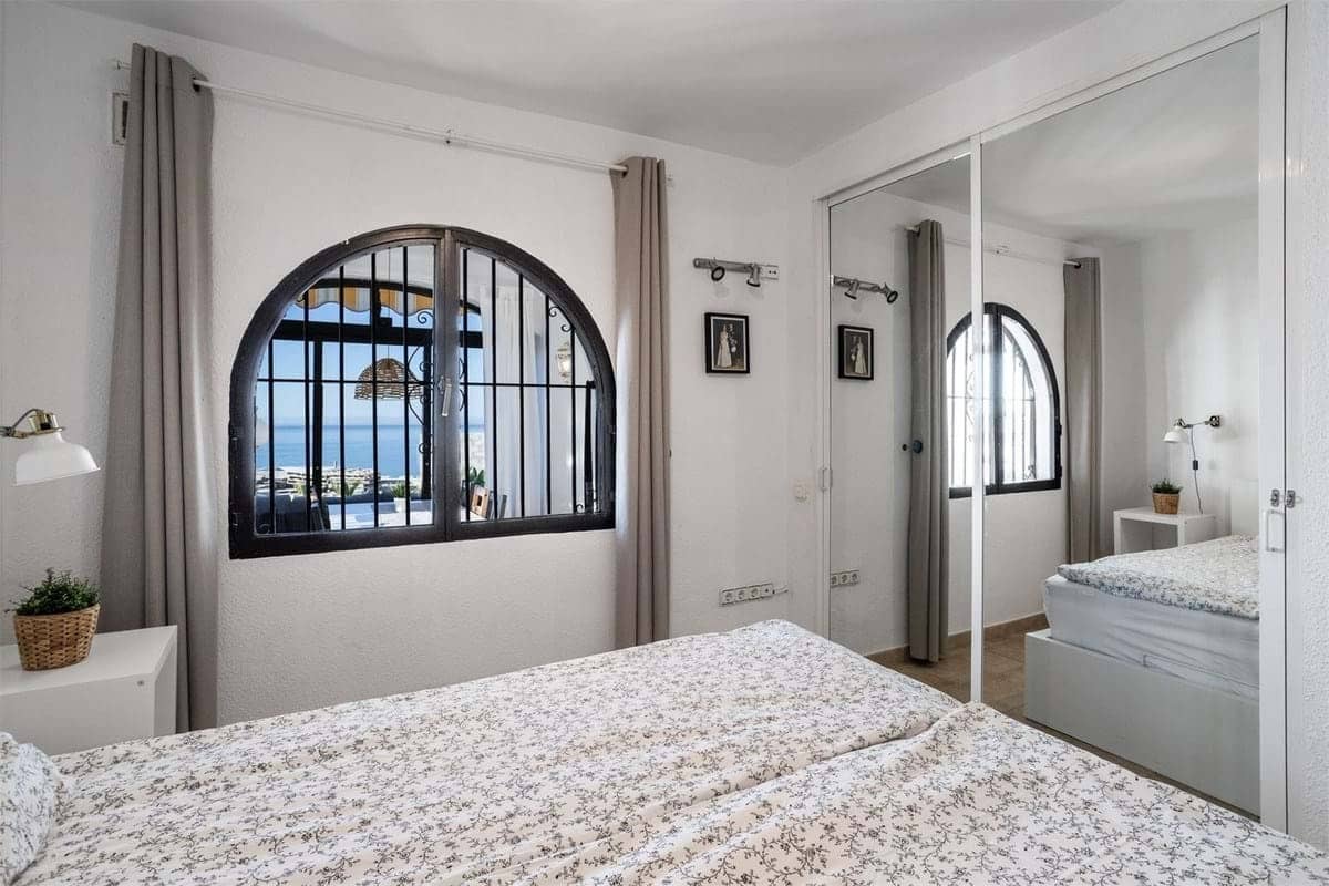 Apartamento de 2 habitaciones en Mijas en venta con piscina garaje - 315.000 € (Ref: 9320043)