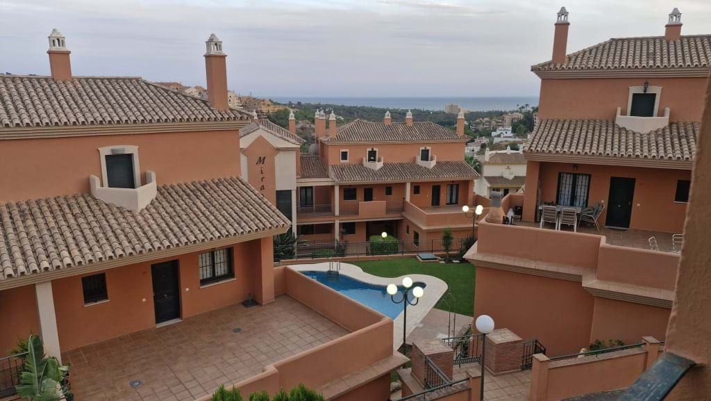 2 quarto Apartamento para venda em Marbella com piscina - 329 000 € (Ref: 9321457)