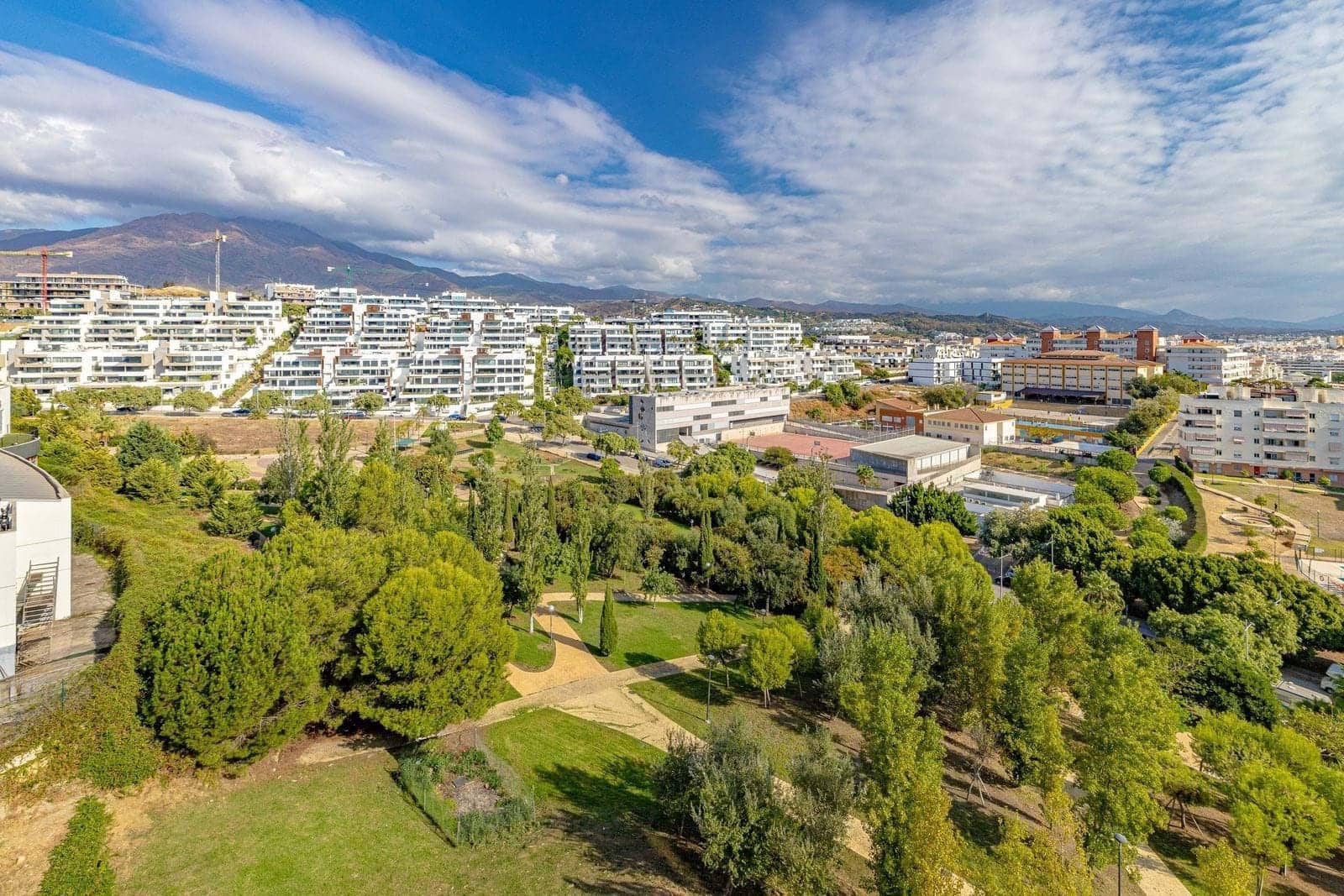 3 soveværelse Lejlighed til salg i Estepona med swimmingpool garage - € 475.000 (Ref: 9322368)