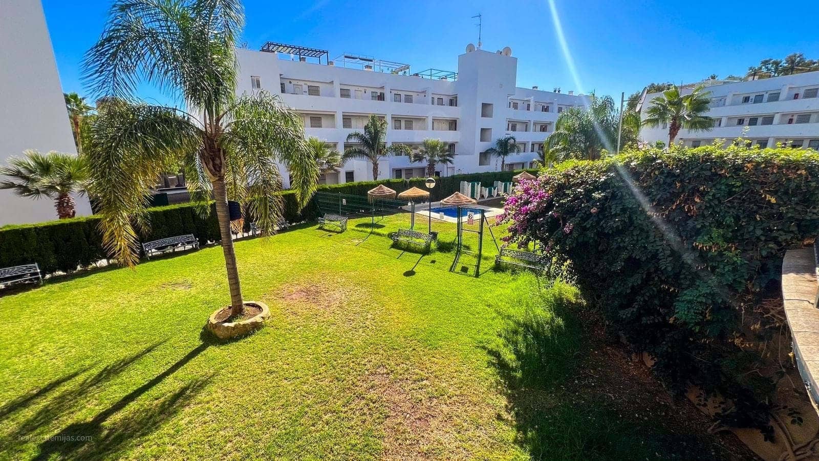 2 bedroom Apartment for sale in Mijas with pool garage - € 360,000 (Ref: 9322384)