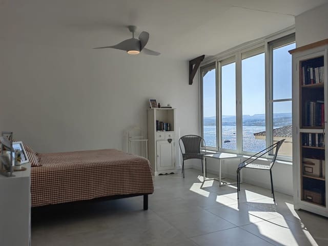 Apartamento de 3 habitaciones en Estepona en venta con piscina garaje - 498.500 € (Ref: 9322387)