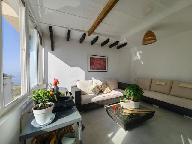 Apartamento de 3 habitaciones en Estepona en venta con piscina garaje - 498.500 € (Ref: 9322387)