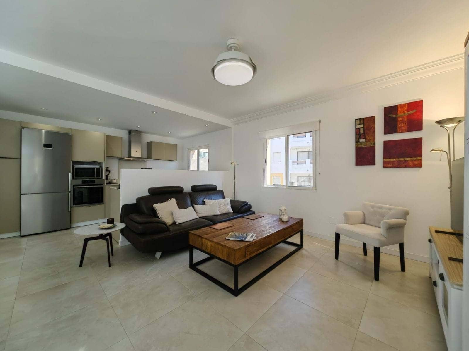 Apartamento de 3 habitaciones en Estepona en venta con piscina garaje - 498.500 € (Ref: 9322387)