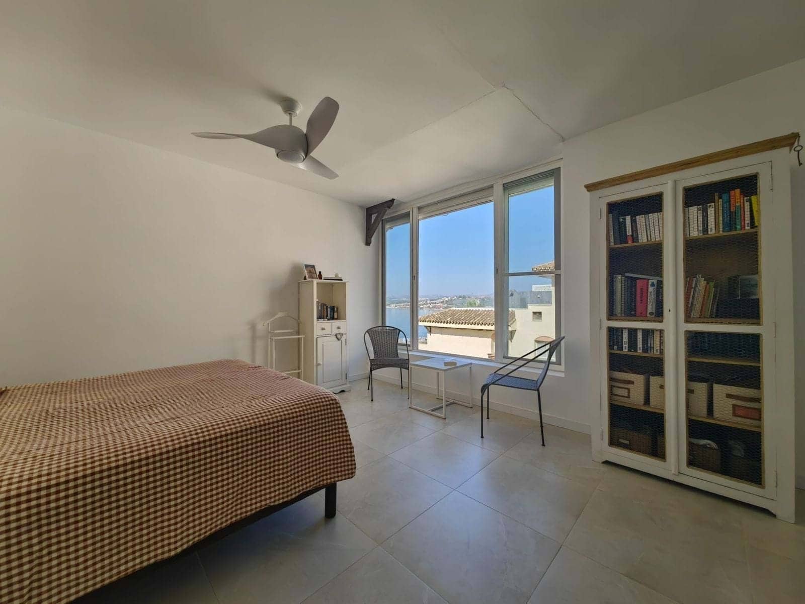 Apartamento de 3 habitaciones en Estepona en venta con piscina garaje - 498.500 € (Ref: 9322387)