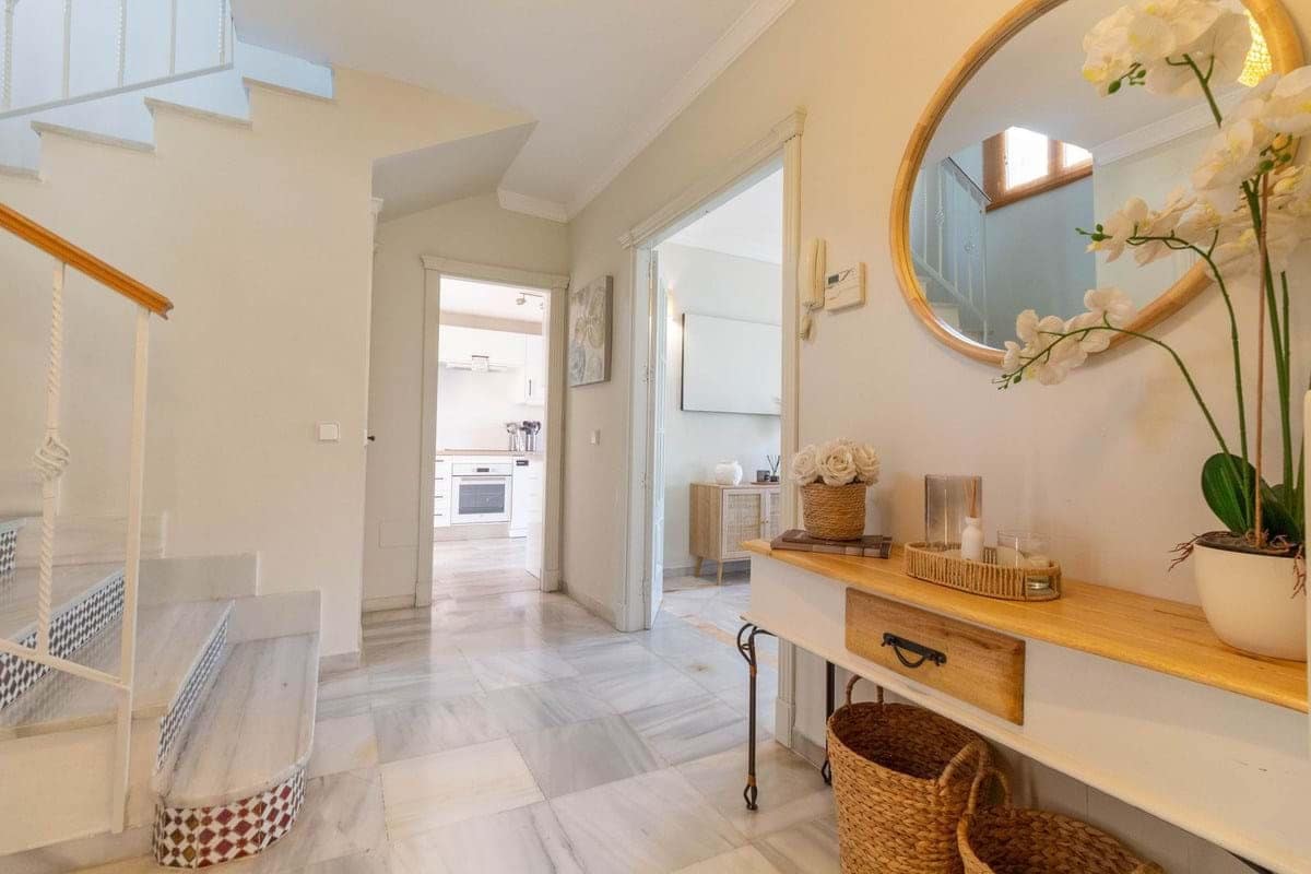 3 bedroom Villa for sale in Mijas with pool garage - € 470,000 (Ref: 9322432)