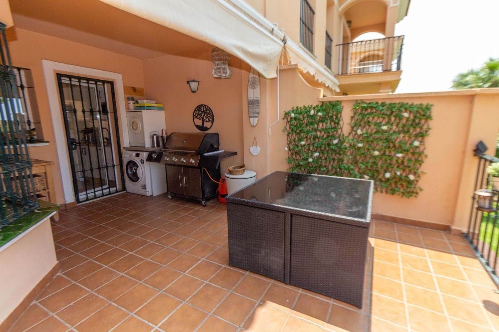 3 bedroom Villa for sale in Mijas with pool garage - € 470,000 (Ref: 9322432)