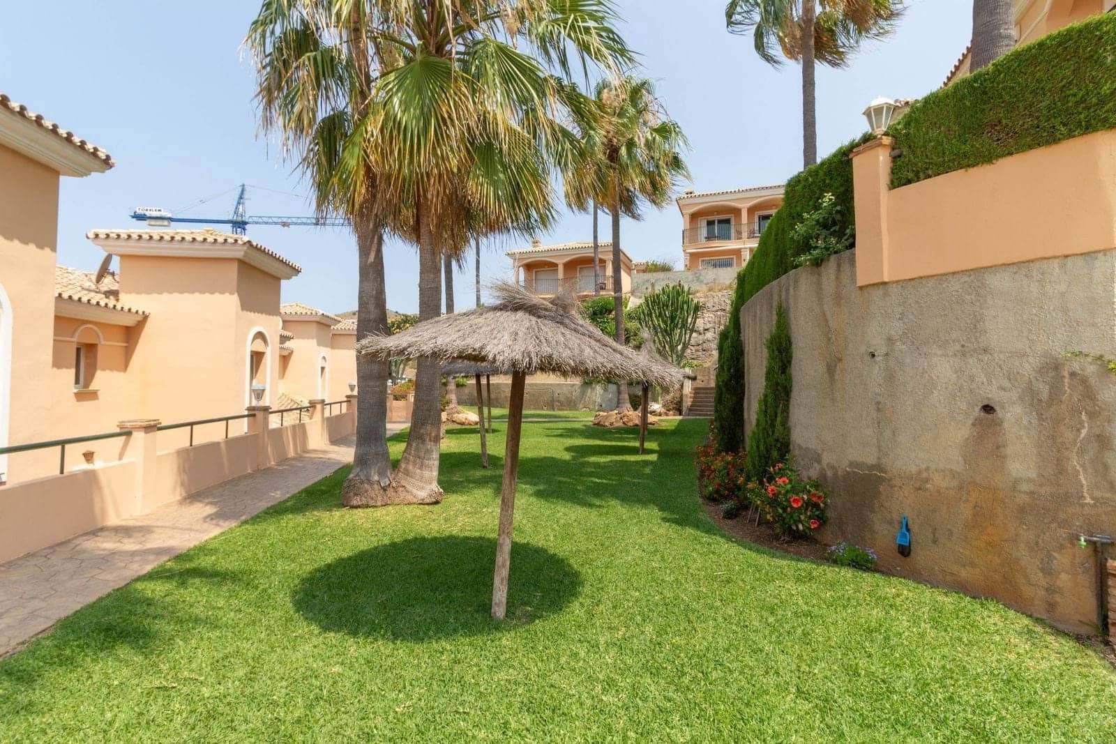 3 bedroom Villa for sale in Mijas with pool garage - € 470,000 (Ref: 9322432)