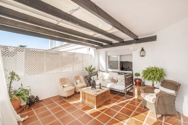 Apartamento de 2 habitaciones en Marbella en venta con piscina - 429.000 € (Ref: 9322434)