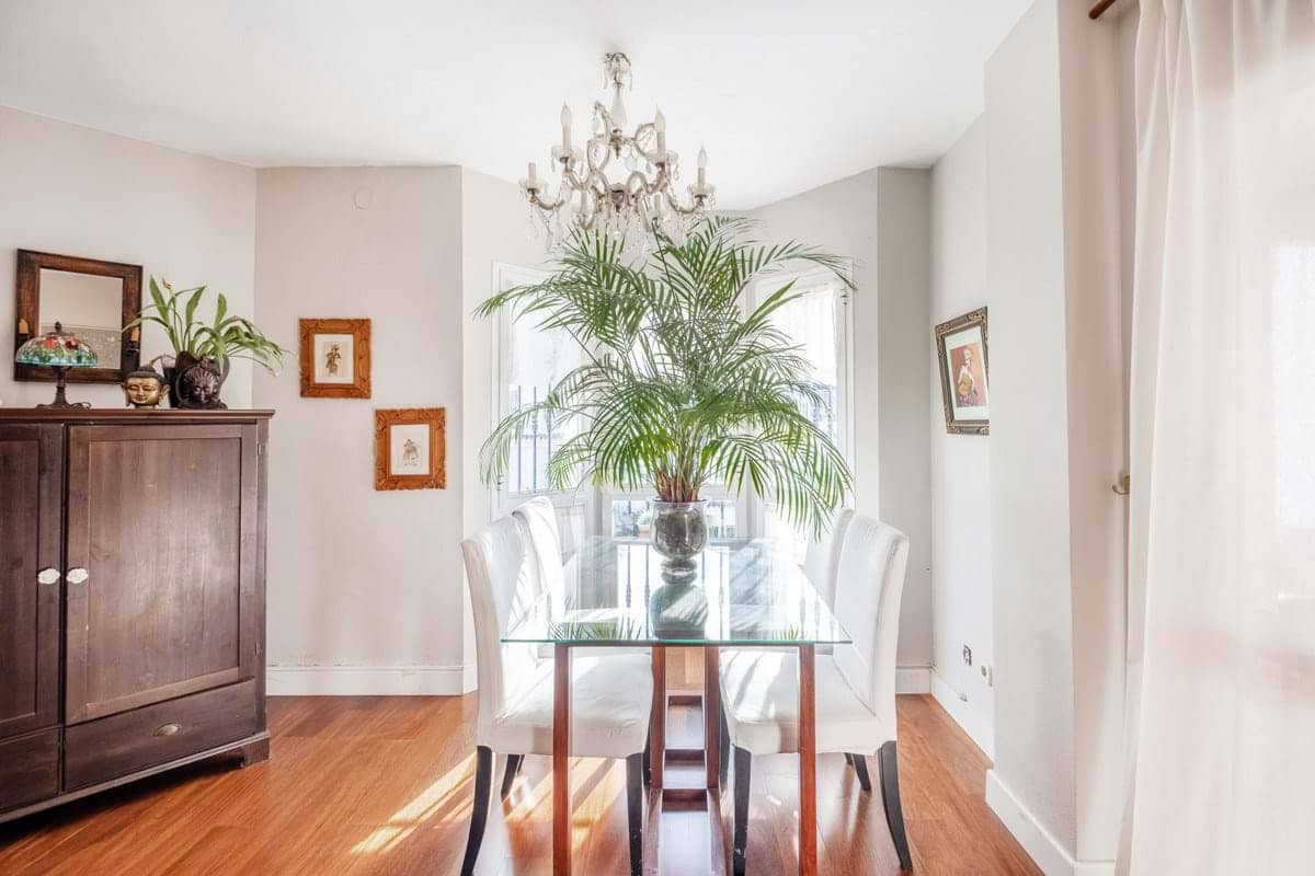 Apartamento de 2 habitaciones en Marbella en venta con piscina - 429.000 € (Ref: 9322434)