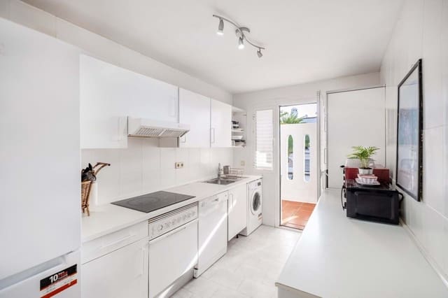 Apartamento de 2 habitaciones en Marbella en venta con piscina - 429.000 € (Ref: 9322434)