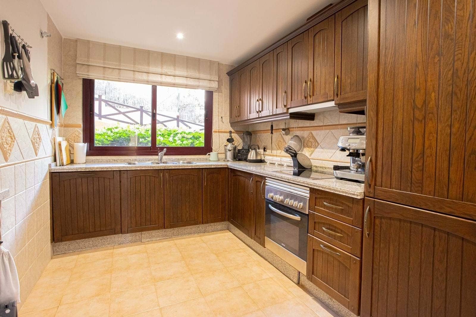 2 bedroom Apartment for sale in Marbella with pool garage - € 415,000 (Ref: 9322437)