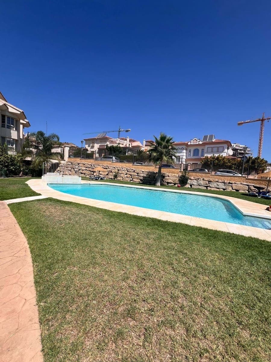 Apartamento de 3 habitaciones en Riviera del Sol en venta con piscina garaje - 360.000 € (Ref: 9325460)