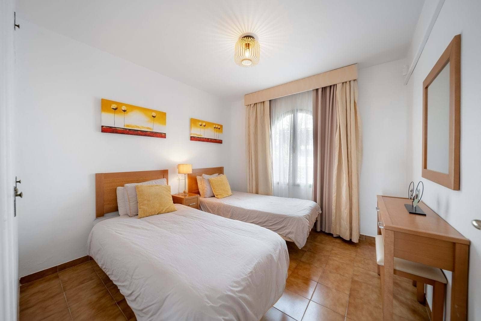 Apartamento de 2 habitaciones en Mijas en venta con piscina garaje - 329.000 € (Ref: 9325461)