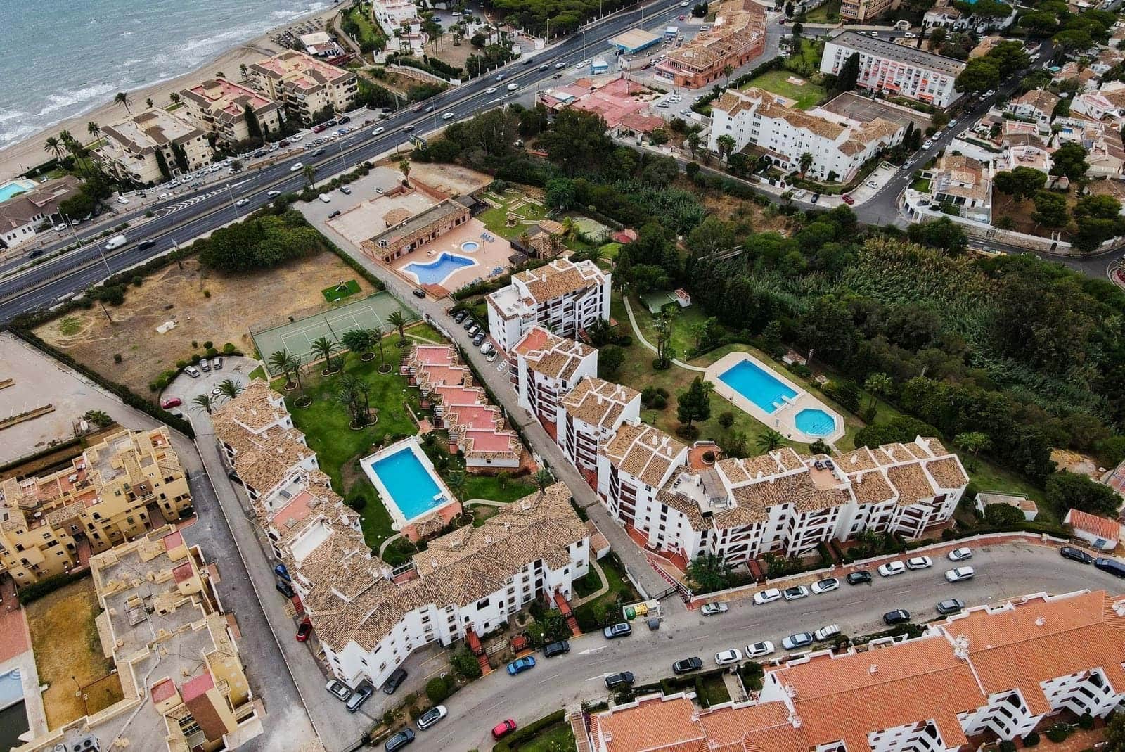 Apartamento de 2 habitaciones en Mijas en venta con piscina garaje - 329.000 € (Ref: 9325461)