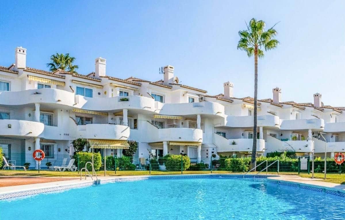 Apartamento de 2 habitaciones en Mijas en venta con piscina garaje - 255.000 € (Ref: 9325631)