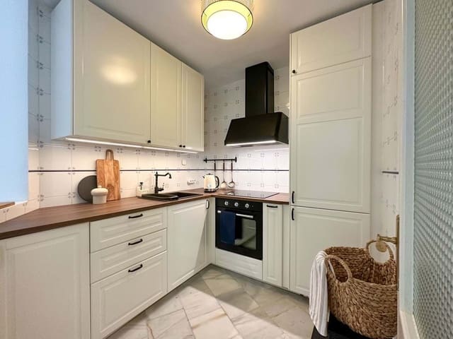 2 bedroom Apartment for sale in Mijas with pool garage - € 265,000 (Ref: 9325734)