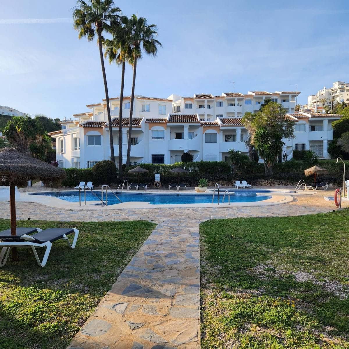 2 bedroom Apartment for sale in Mijas with pool garage - € 270,000 (Ref: 9337357)
