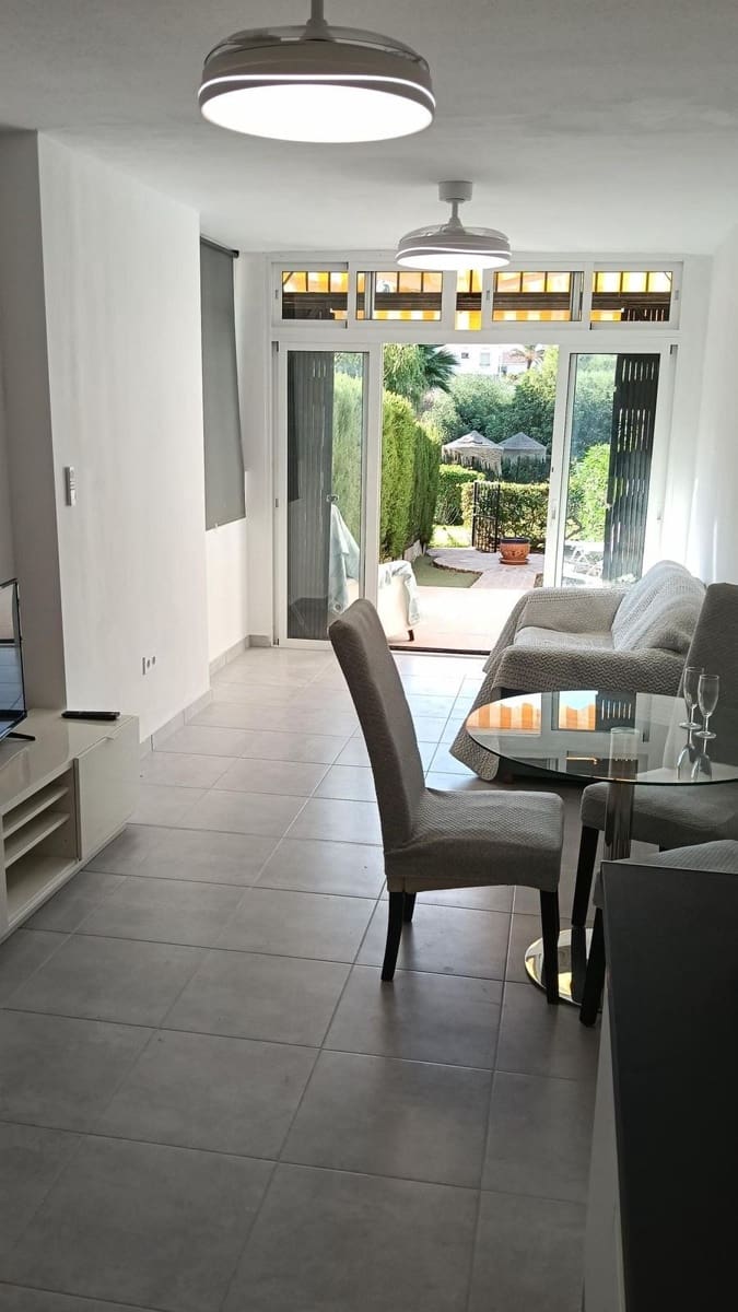 Apartamento de 2 habitaciones en Mijas en venta con piscina garaje - 272.500 € (Ref: 9337360)