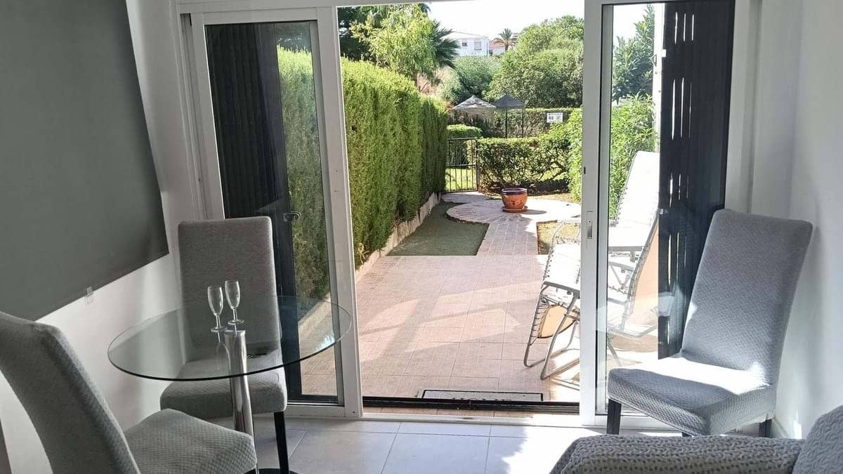 Apartamento de 2 habitaciones en Mijas en venta con piscina garaje - 272.500 € (Ref: 9337360)