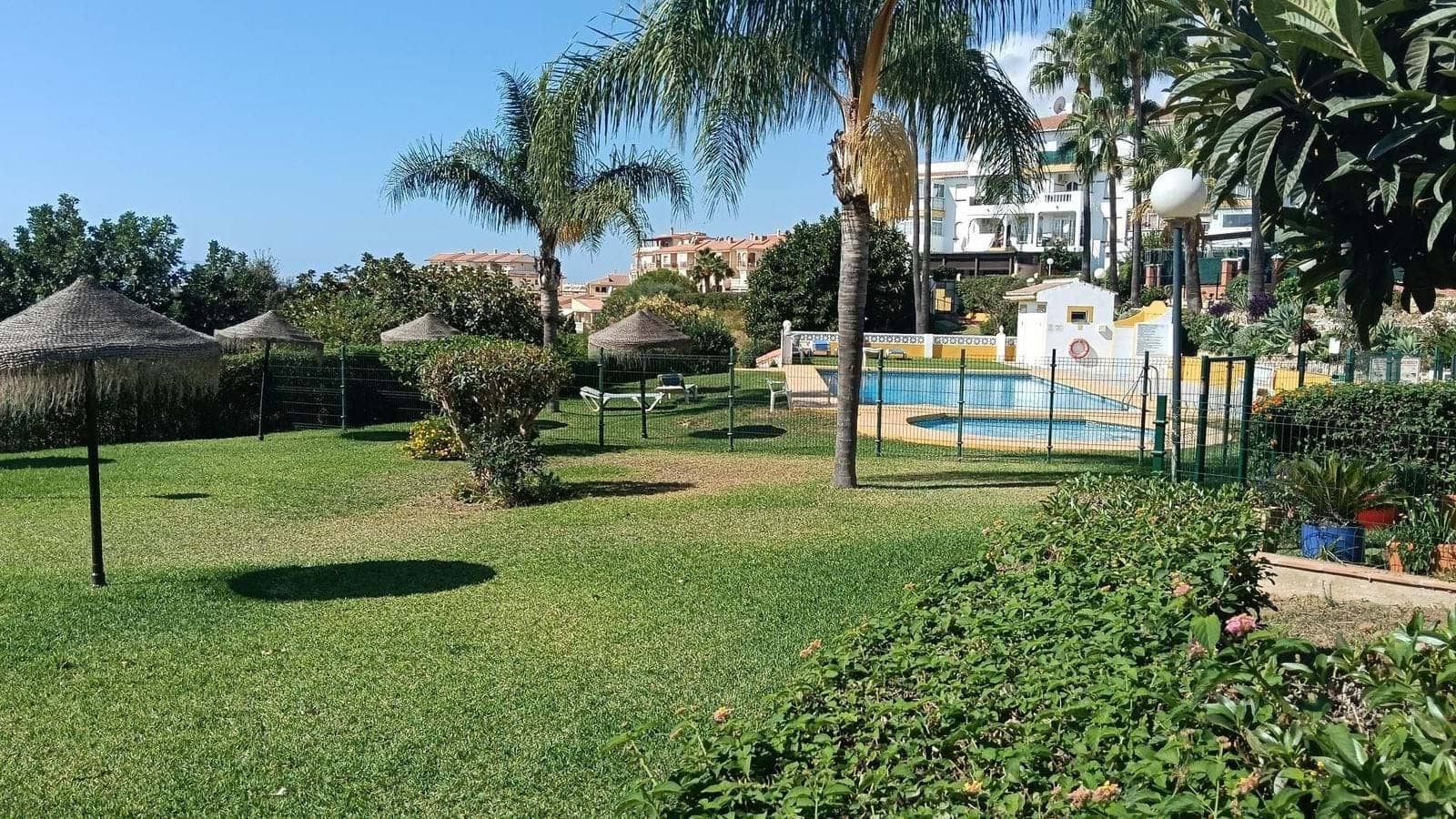 Apartamento de 2 habitaciones en Mijas en venta con piscina garaje - 272.500 € (Ref: 9337360)