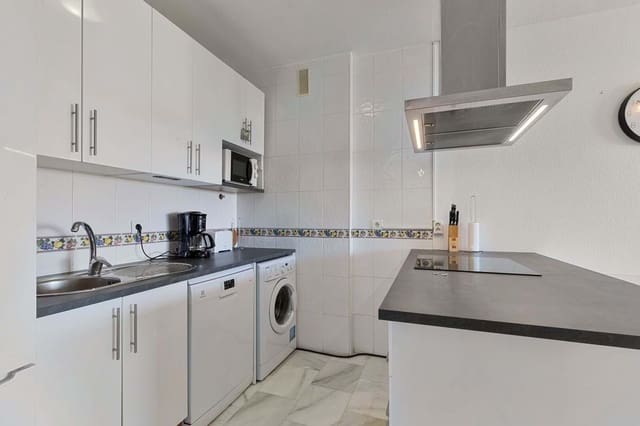 2 makuuhuone Huoneisto myytävänä paikassa Fuengirola mukana uima-altaan 
autotalli - 269 000 € (Ref: 9337503)