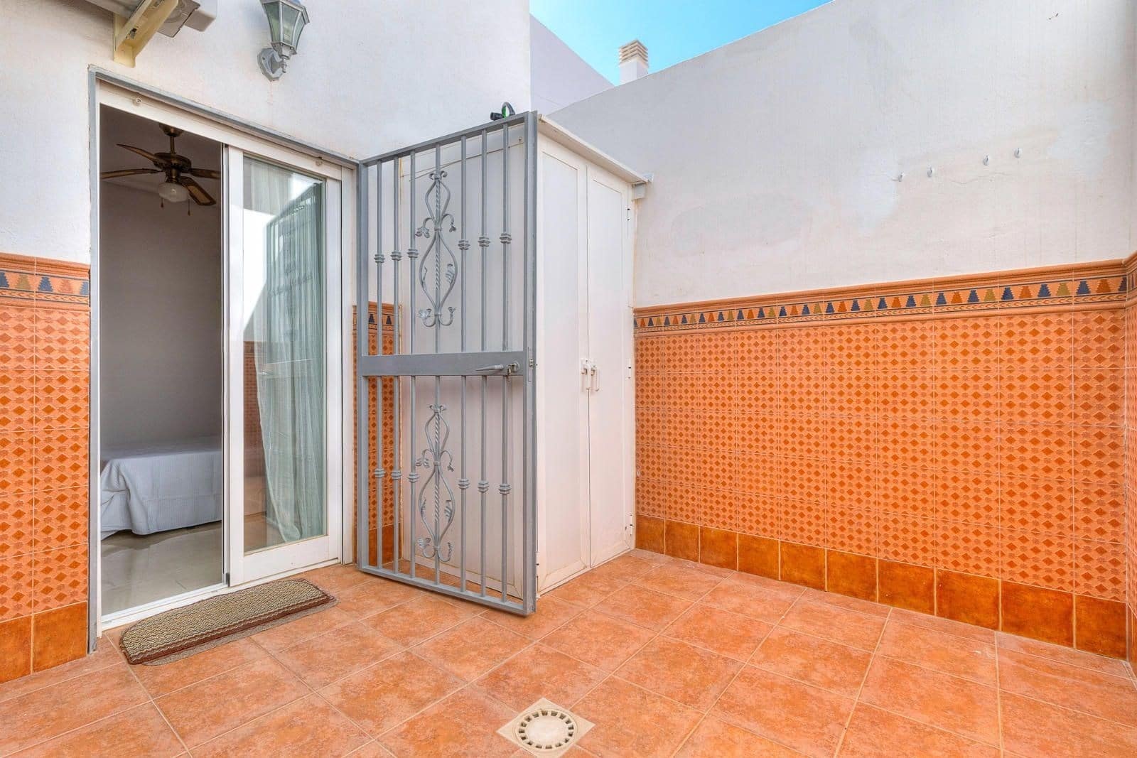 Apartamento de 2 habitaciones en Fuengirola en venta - 293.000 € (Ref: 9340447)