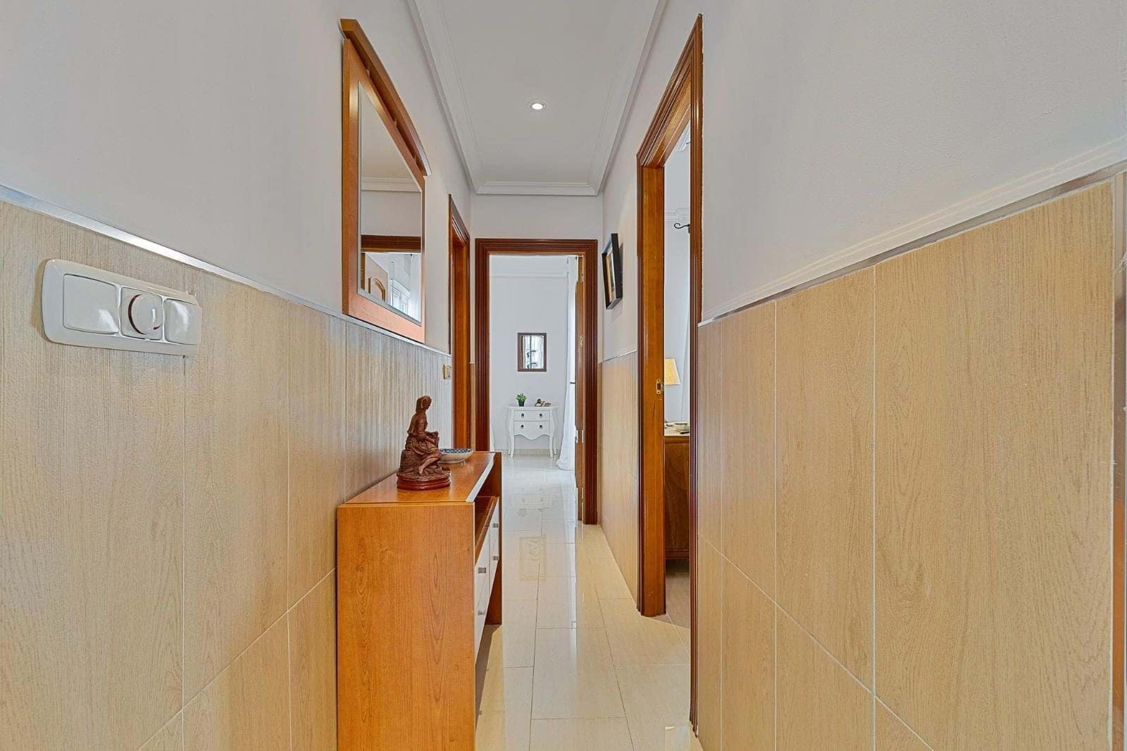 Apartamento de 2 habitaciones en Fuengirola en venta - 293.000 € (Ref: 9340447)