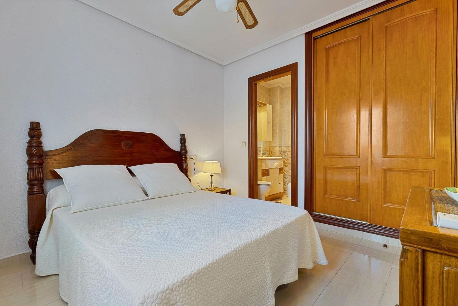 Apartamento de 2 habitaciones en Fuengirola en venta - 293.000 € (Ref: 9340447)