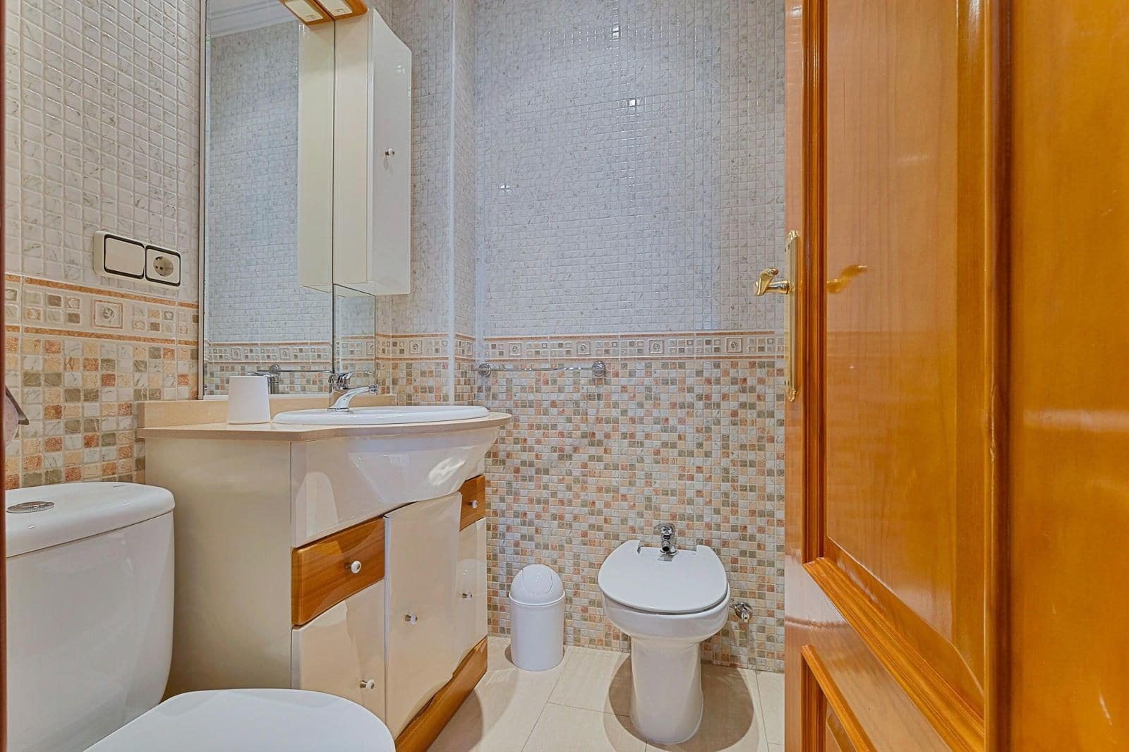 Apartamento de 2 habitaciones en Fuengirola en venta - 293.000 € (Ref: 9340447)