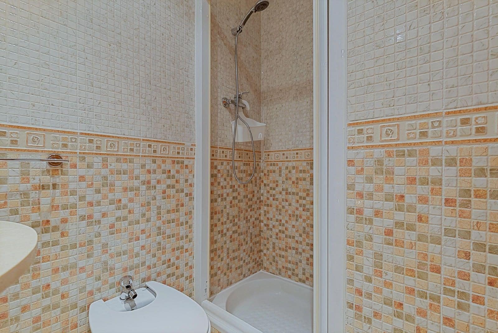 Apartamento de 2 habitaciones en Fuengirola en venta - 293.000 € (Ref: 9340447)