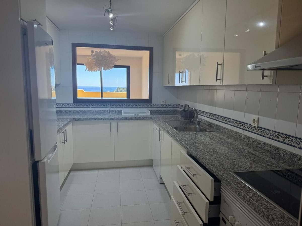 2 chambre Appartement à vendre à Manilva avec piscine garage - 275 000 € (Ref: 9340448)
