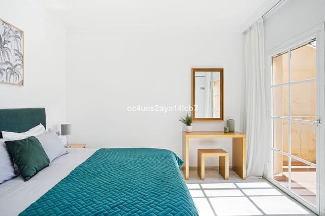 Apartamento de 2 habitaciones en Mijas en venta con piscina - 299.000 € (Ref: 9340449)