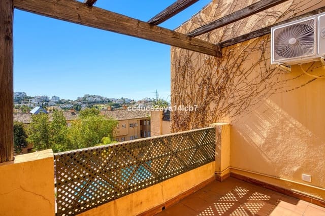 Apartamento de 2 habitaciones en Mijas en venta con piscina - 299.000 € (Ref: 9340449)