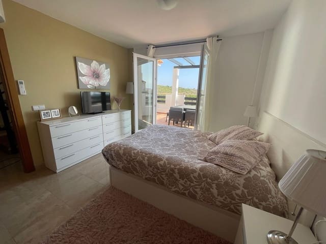 Apartamento de 3 habitaciones en Cancelada, Estepona en venta con piscina garaje - 450.000 € (Ref: 9340656)