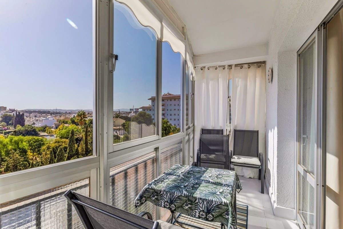 2 bedroom Apartment for sale in Fuengirola - € 285,000 (Ref: 9340658)