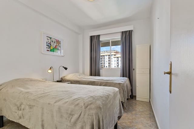 Apartamento de 2 habitaciones en Fuengirola en venta - 285.000 € (Ref: 9340658)